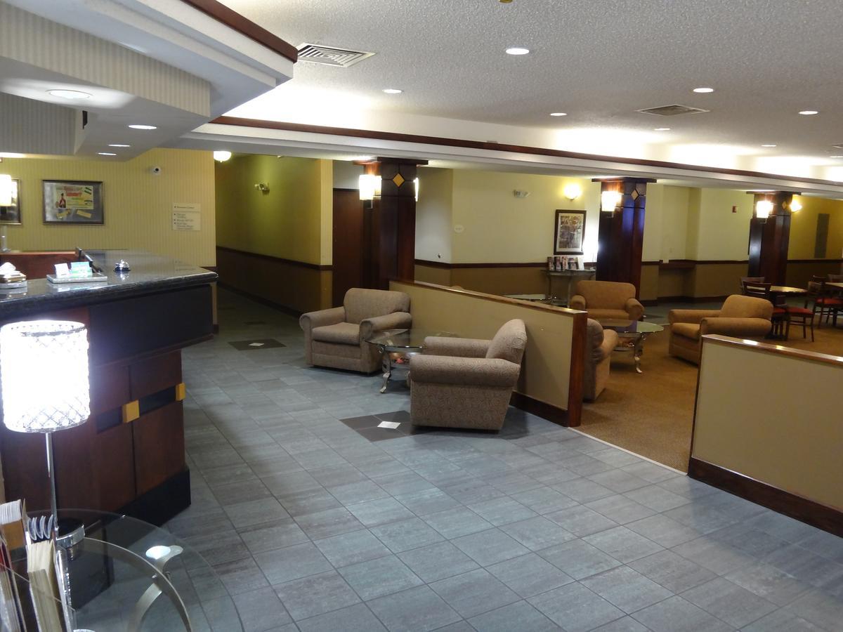 Windsor Inn&Suites Dodge City Exterior foto