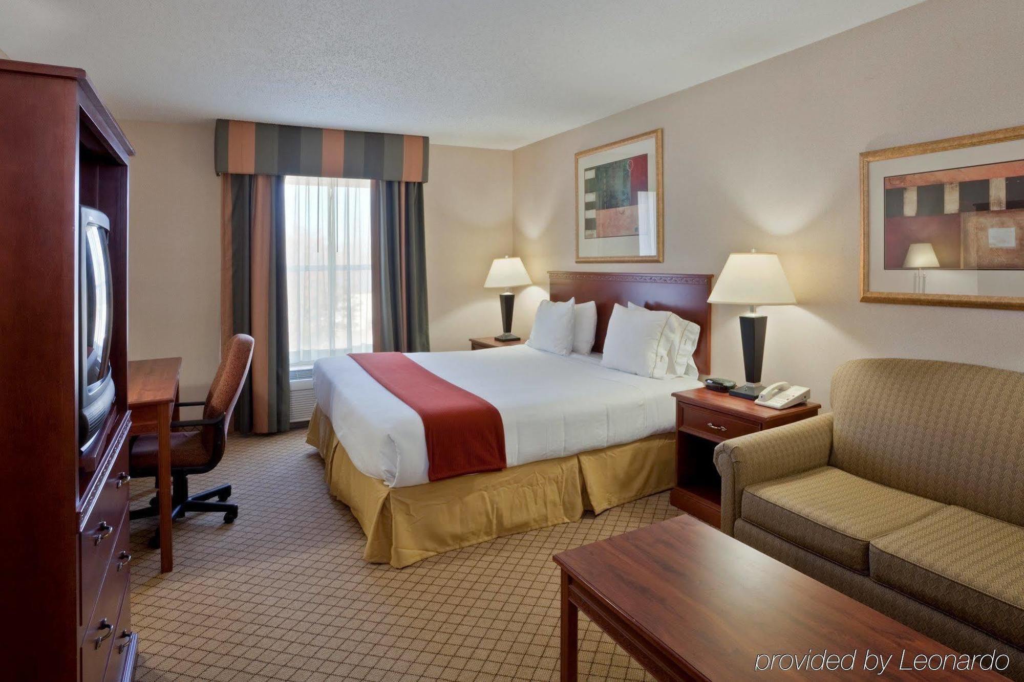 Windsor Inn&Suites Dodge City Exterior foto